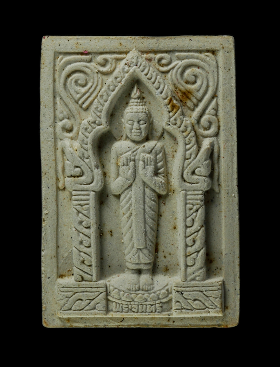 21Dec24 (54)pจันทร์.jpg - พระประจำวันจันทร์ ปางห้ามญาติ หรือปางห้ามสมุทร พระผงของขวัญมหามงคล หลวงพ่อมหาสวัสดิ์ สำหนักเม้าสุขขา จ.ชลบุรี ประธานจุดเทียนชัย พระเกจิอาจารย์หลายท่าน [..] | https://kamulet.in.th